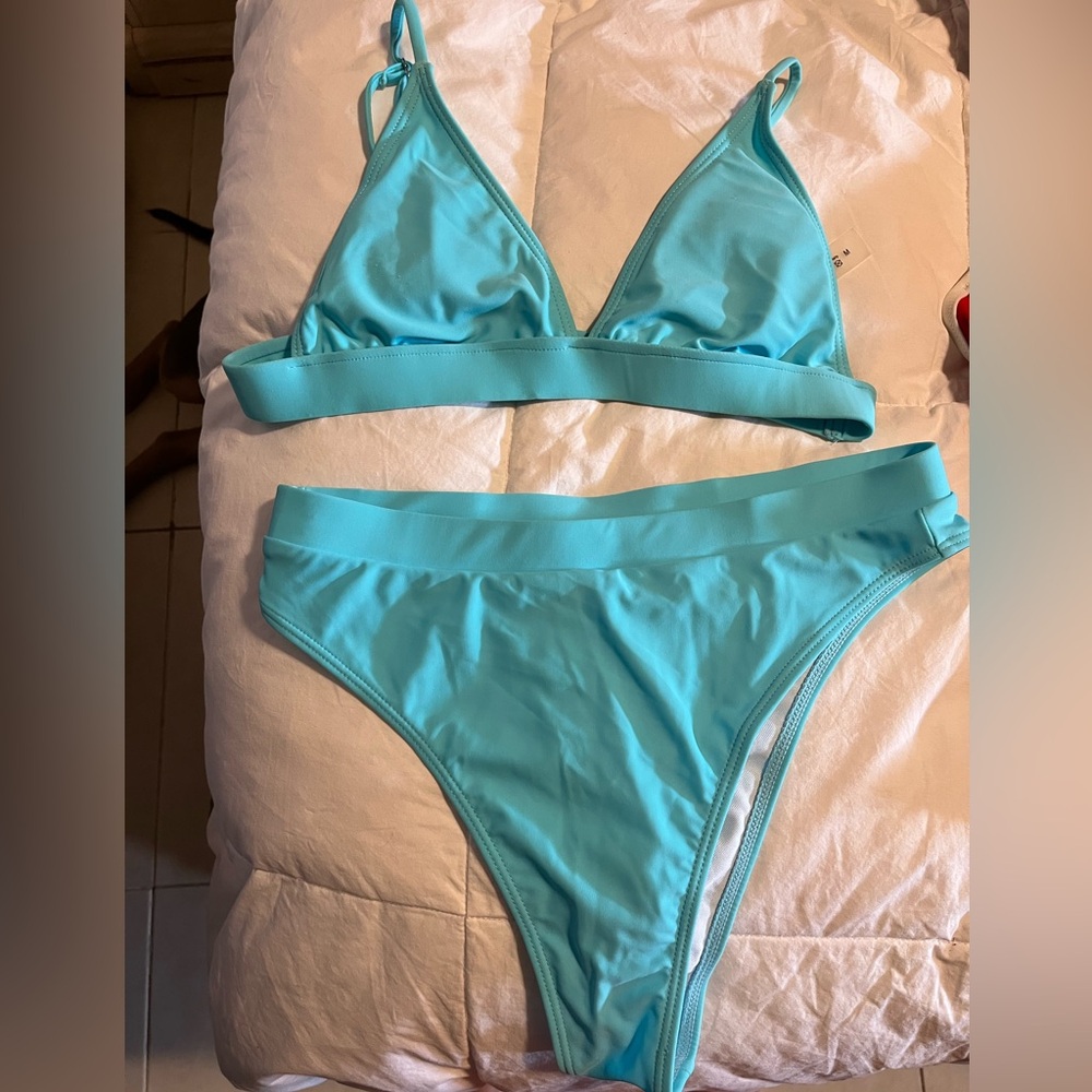 Bundle of 7 swimsuits - Picture 3 of 8